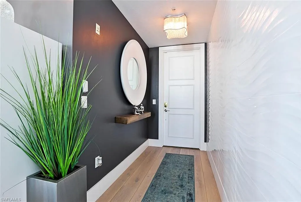 3 bed, 3.0 bath, 1905 sqft, $16,000 — Photo 2