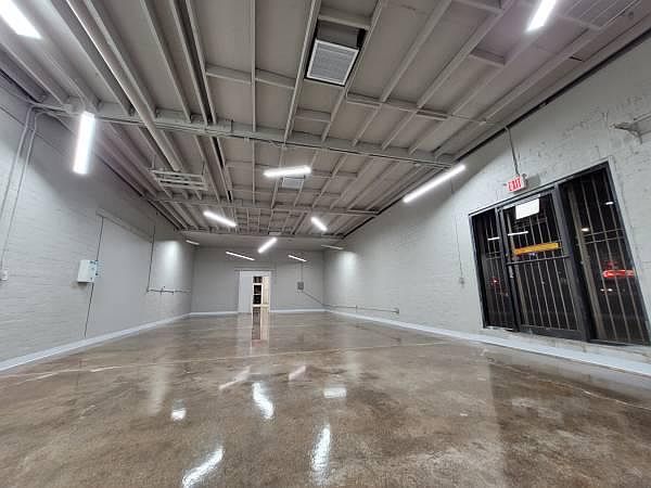 1st image of 611 N Main St #110