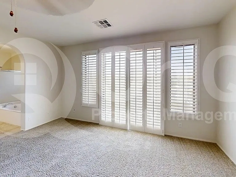 16617 S 27th Ln — Photo 11