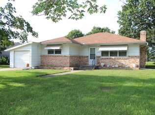 222 Walnut St, Mound City, KS 66056