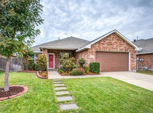 424 Creekwood Ct, Forney, TX 75126