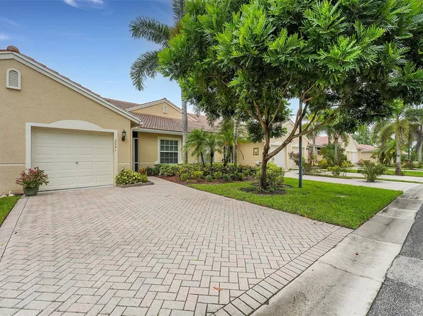 2041 Stonington Terrace, West Palm Beach, FL 33411