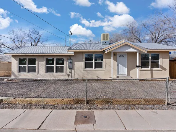 2711 3rd St NW, Albuquerque, NM 87107