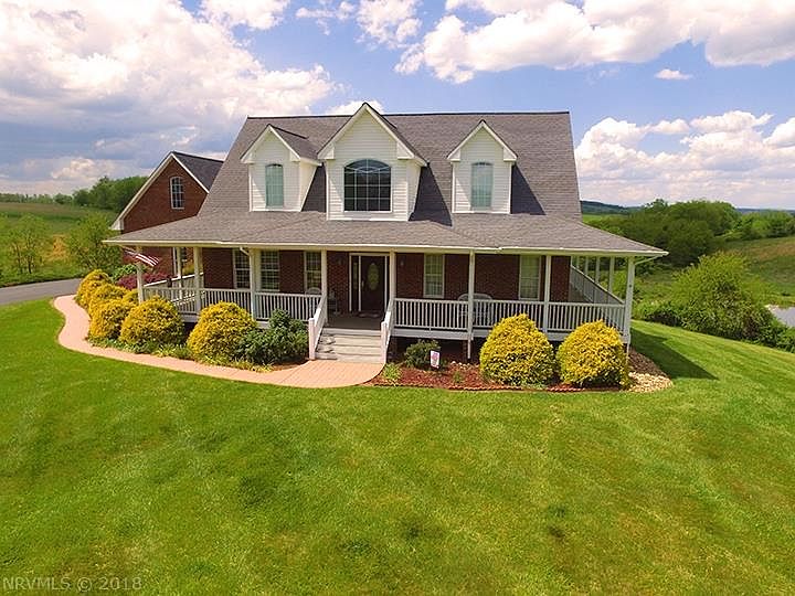 1st image of 2400 Lake Vista Dr