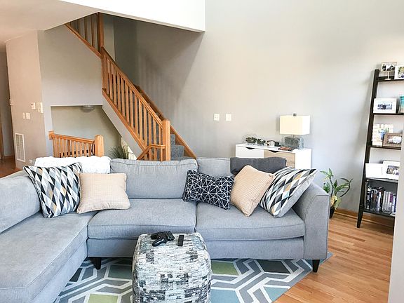 4th image of 3332 N Damen Ave #3