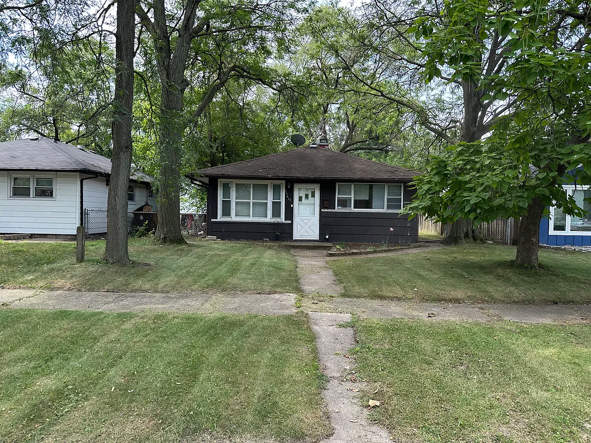 Building Photo - 14612 Shepard Dr