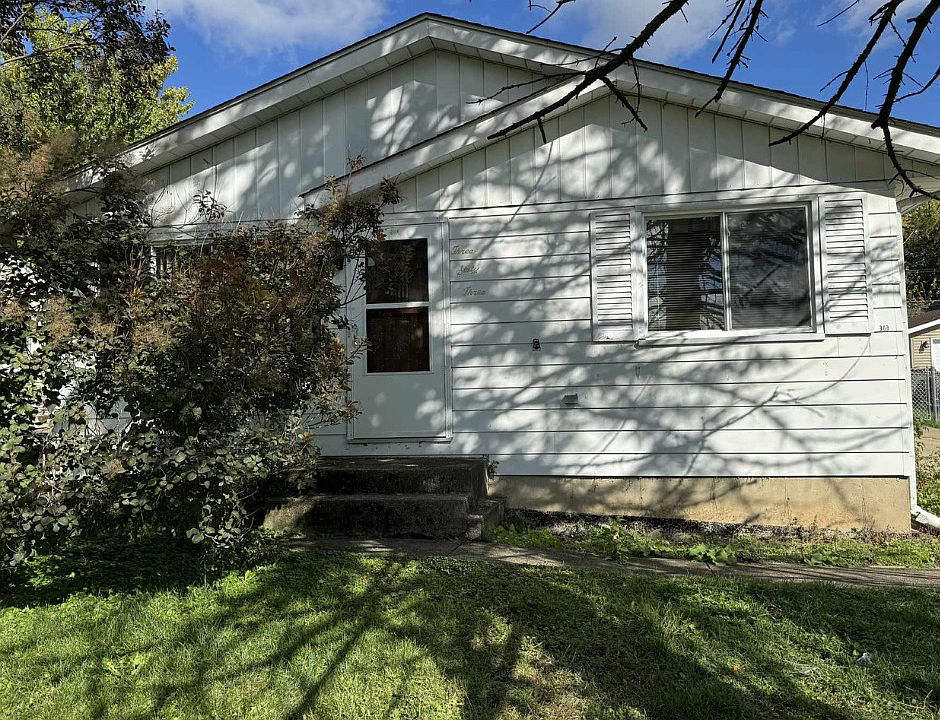 1st image of 363 Birchwood Dr