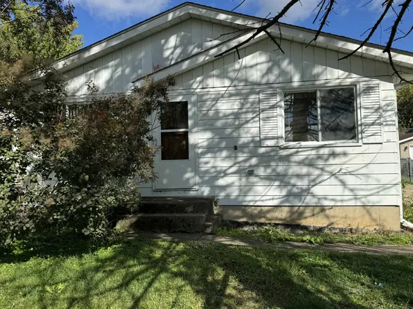 363 Birchwood Dr, Antioch, IL 60002