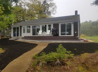 40 Wawenock Trl, Boothbay Harbor, ME 04538