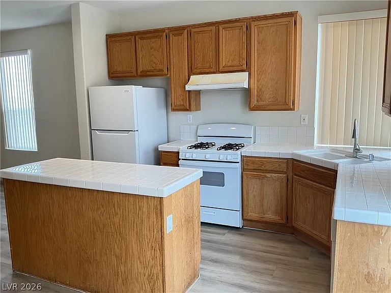 635 Landview Ct #0 — Photo 4