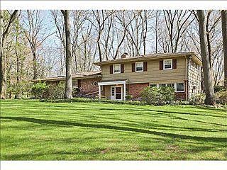 1st image of 20 Butternut Dr