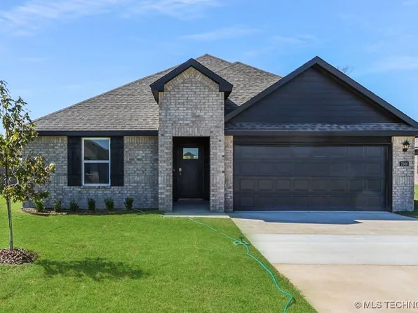 7508 N 154th East Ave, Owasso, OK 74055