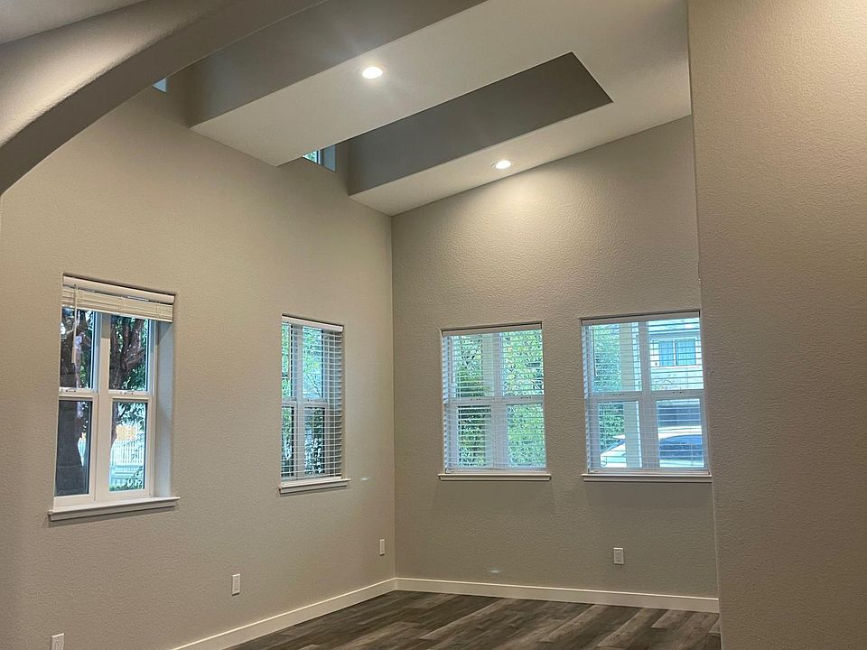 1st image of 2045 Madison St Unit B