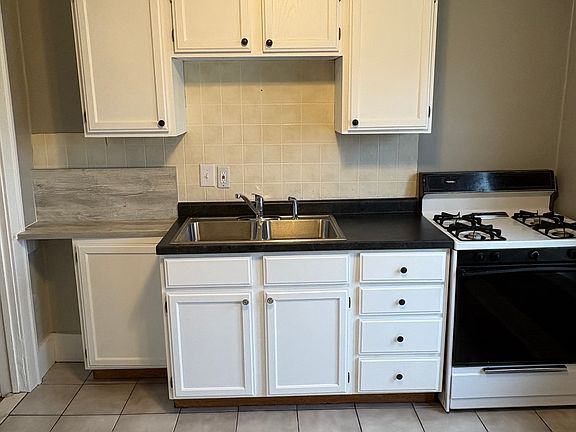 4th image of 1386 Euclid St #1386