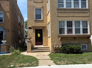 6140 N Campbell Ave, Chicago, IL 60659