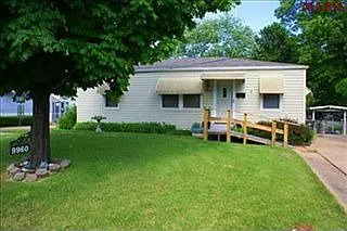 9960 Luna Ave photo 1