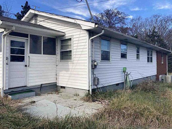 5th image of 9885 Moore Farm Dr