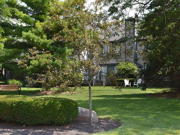 4th image of 6323 Hyland Dr