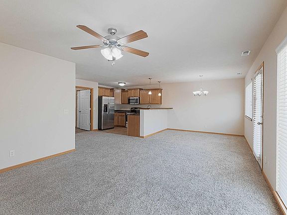 5th image of 6147 Franciscan Dr