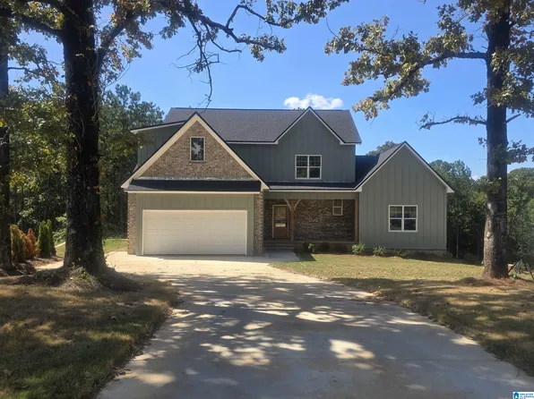198 Estates Club Dr, Pell City, AL 35128