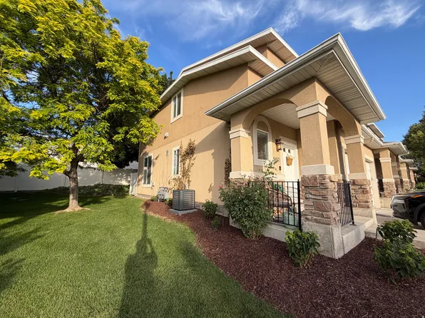 9457 Hidden Point Dr, Sandy, UT 84070