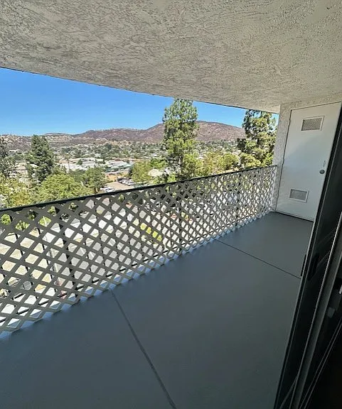 2b2b- Patio + Storage Room