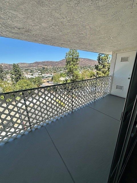 2b2b- Patio + Storage Room