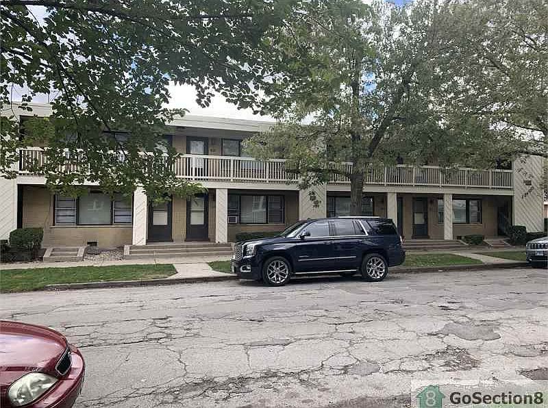 2nd image of 2503 Orchard St