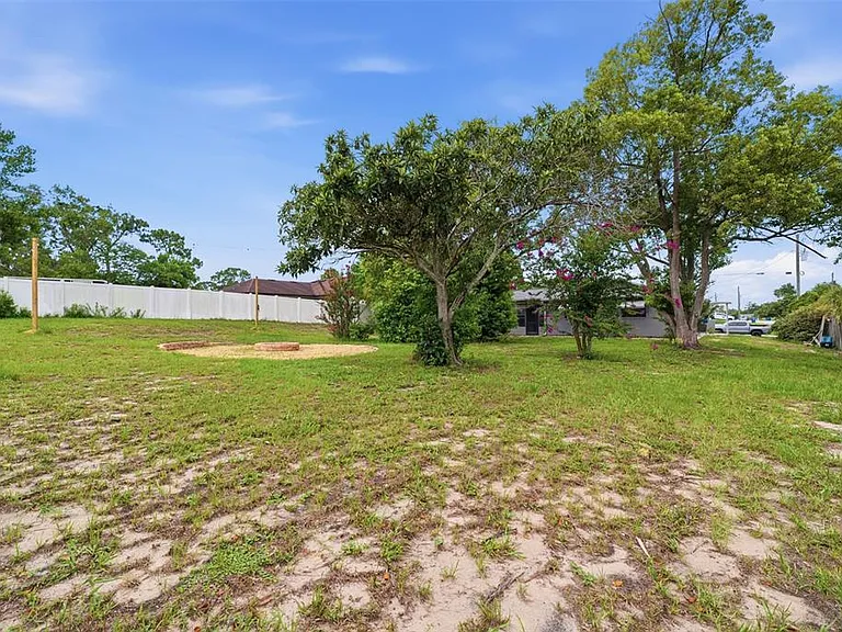 6310 Gainsboro Ave — Photo 23