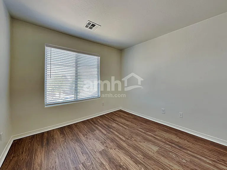 17403 W Langer Ln — Photo 19