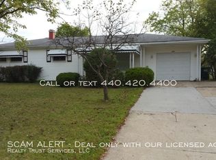 5961 Kimberly Dr, Bedford Heights, OH 44146