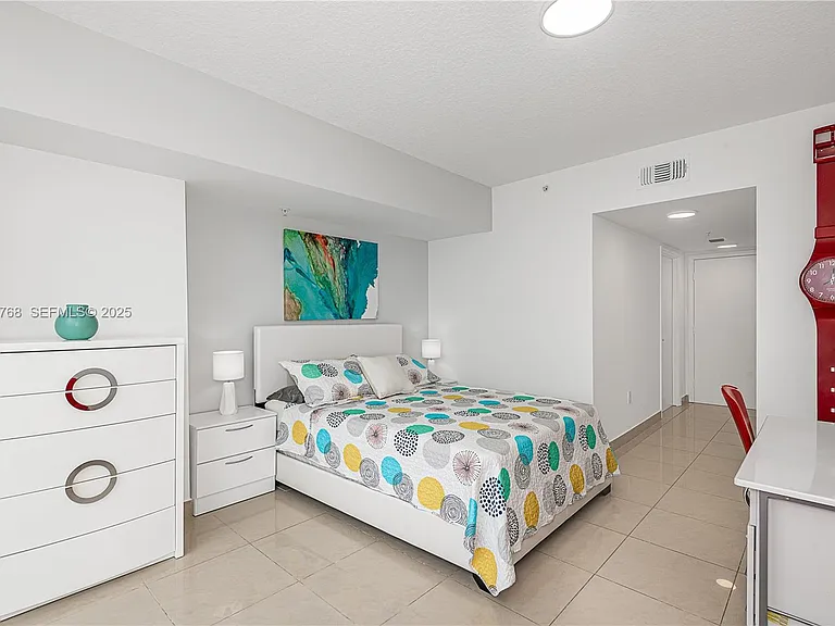 16699 Collins Ave #2408 — Photo 13
