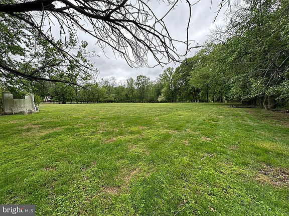 2nd image of 1100 Rural Ave