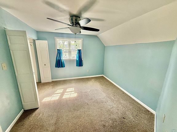 3rd image of 331 Jackson St