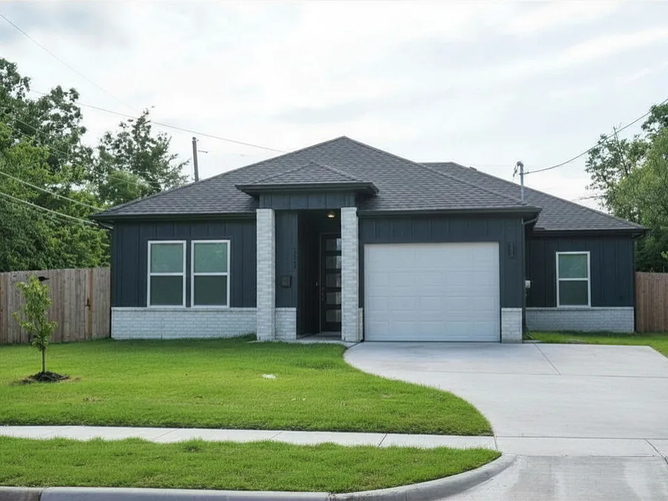 317 Whitestar Ln