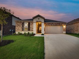 1821 Trace Dr, Aubrey, TX 76227