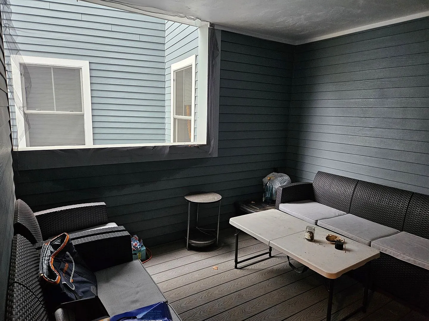 Charming 4 Bedroom-No Broker Fee — Photo 2