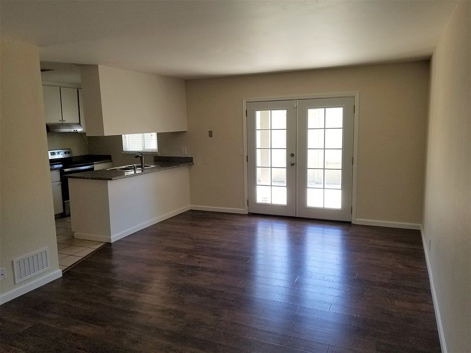 1st image of 21 Rainier Ln
