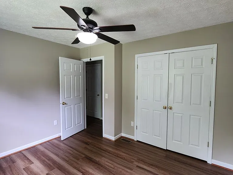 122 Greenridge Rd — Photo 5