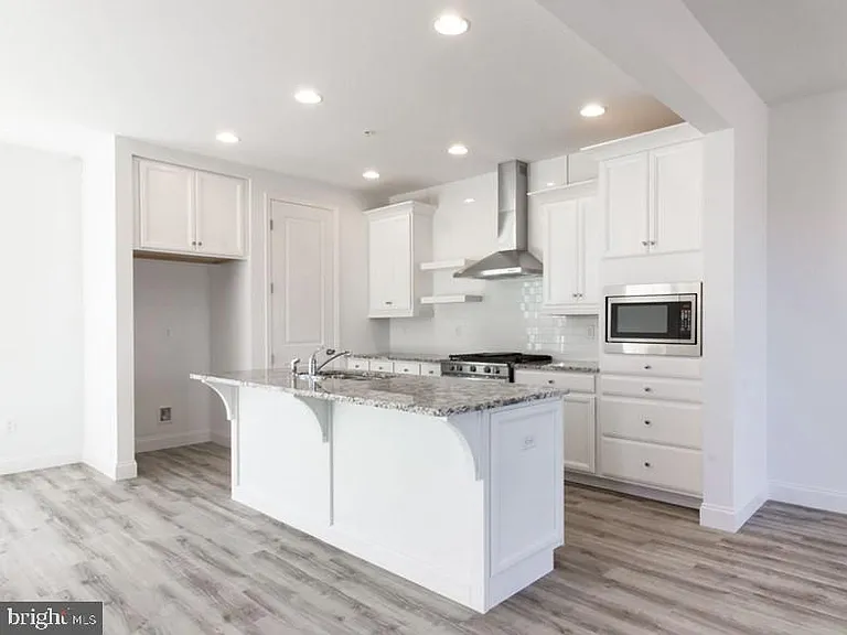 3251 Mateer Ln — Photo 9