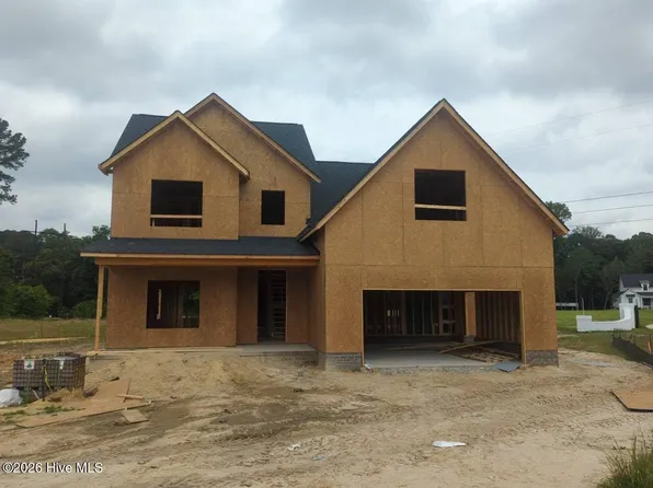 204 Shortleaf Drive, Grimesland, NC 27837