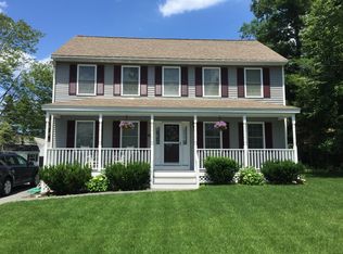 67 Hillcrest Rd, Dracut, MA 01826