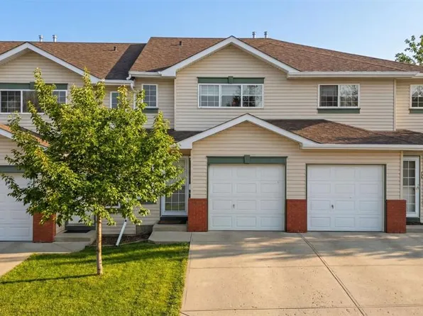 13 Country Hills Vlg NW, Calgary, AB T3K 4S8