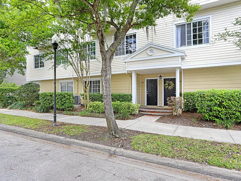 9838 W Park Village Dr #9838 — Photo 2