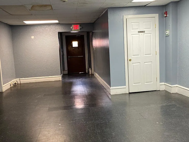 141 N 5th St #COMMERCIAL SPACE — Photo 12