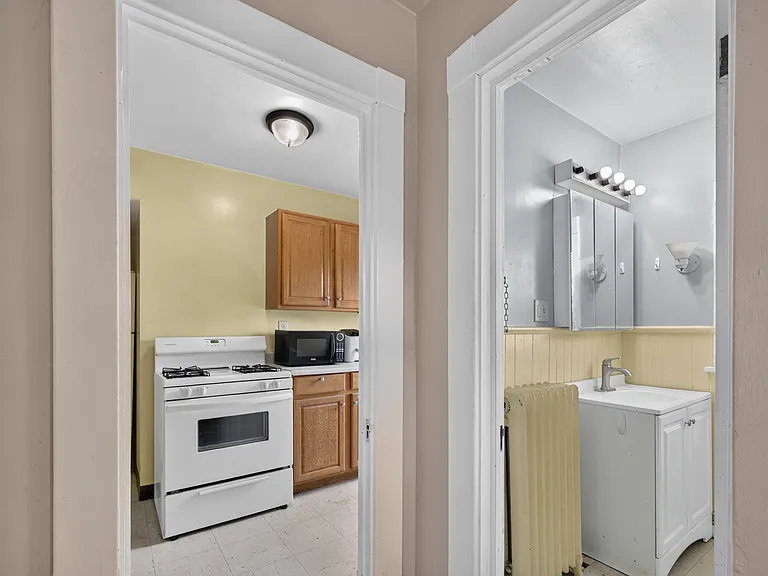 219 Park Ave #4 — Photo 11
