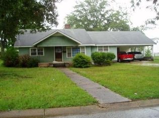 59 10th Ave, Alexander City, AL 35010