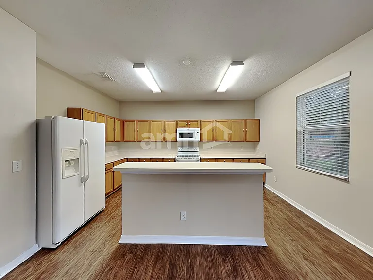 499 Vicks Landing Dr — Photo 3