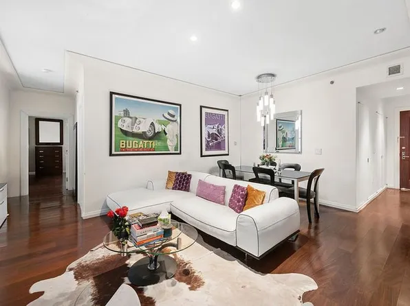 55 Wall St APT 810, New York, NY 10005