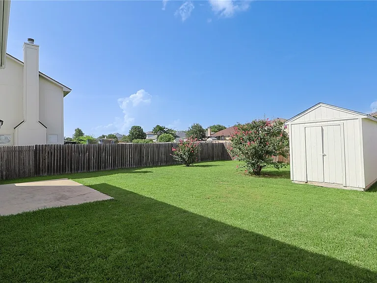 15125 Meredith Ln — Photo 16